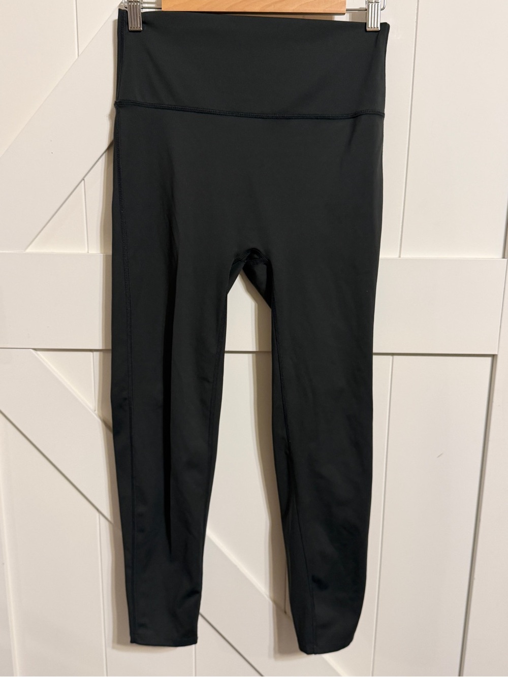 Zenana Outfitters Black High-Waist Leggings Women’s Medium